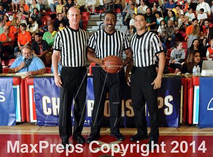 Thumbnail 2 in Santa Margarita vs. Chaminade (CIF SoCal Regional D3 Final) photogallery.