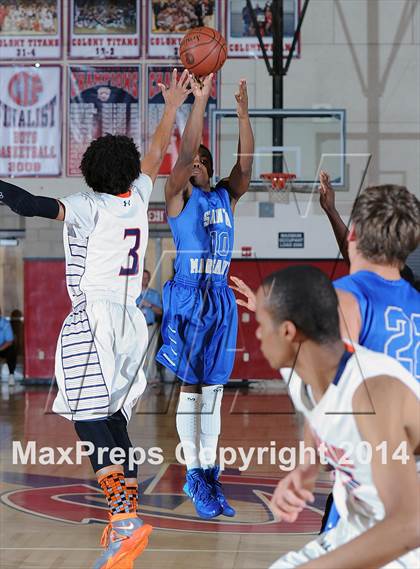 Thumbnail 3 in Santa Margarita vs. Chaminade (CIF SoCal Regional D3 Final) photogallery.