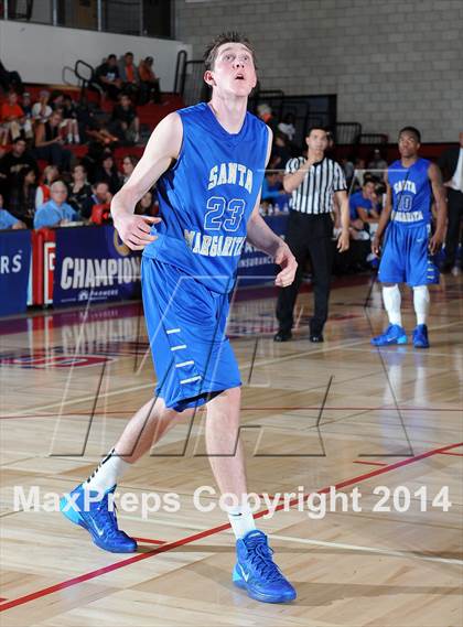 Thumbnail 3 in Santa Margarita vs. Chaminade (CIF SoCal Regional D3 Final) photogallery.