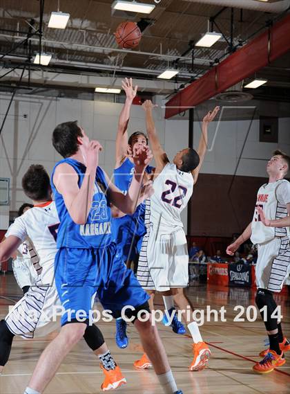 Thumbnail 2 in Santa Margarita vs. Chaminade (CIF SoCal Regional D3 Final) photogallery.
