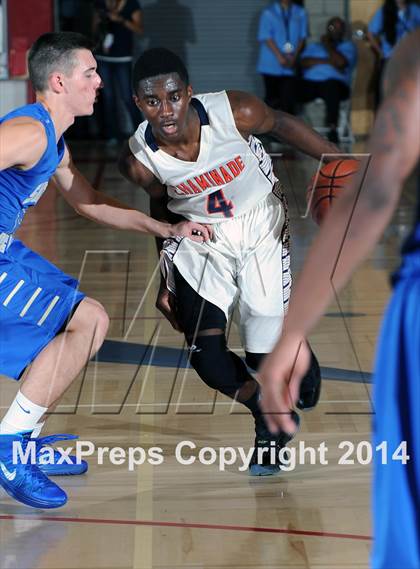 Thumbnail 3 in Santa Margarita vs. Chaminade (CIF SoCal Regional D3 Final) photogallery.