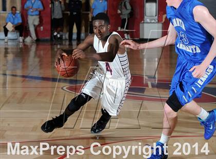 Thumbnail 2 in Santa Margarita vs. Chaminade (CIF SoCal Regional D3 Final) photogallery.