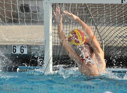 Thumbnail 2 in Palos Verdes vs Northwood (Weisz Cup) photogallery.
