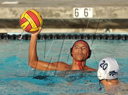 Thumbnail 1 in Palos Verdes vs Northwood (Weisz Cup) photogallery.