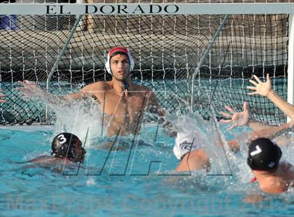 Thumbnail 2 in Palos Verdes vs Northwood (Weisz Cup) photogallery.