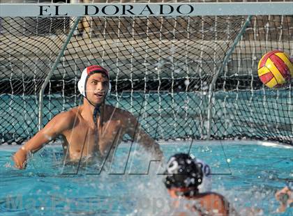 Thumbnail 1 in Palos Verdes vs Northwood (Weisz Cup) photogallery.