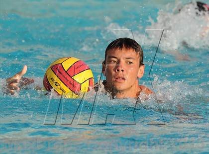 Thumbnail 3 in Palos Verdes vs Northwood (Weisz Cup) photogallery.