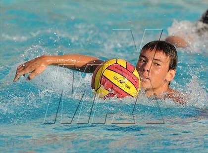 Thumbnail 2 in Palos Verdes vs Northwood (Weisz Cup) photogallery.