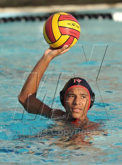Thumbnail 2 in Palos Verdes vs Northwood (Weisz Cup) photogallery.