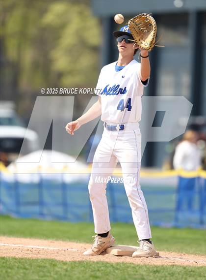 Thumbnail 2 in West Essex @ Millburn photogallery.