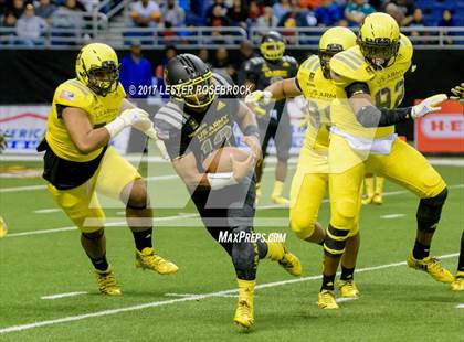 Thumbnail 3 in U.S. Army All-American Bowl photogallery.