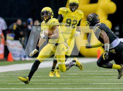 Thumbnail 1 in U.S. Army All-American Bowl photogallery.