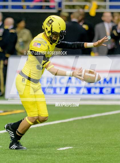 Thumbnail 3 in U.S. Army All-American Bowl photogallery.