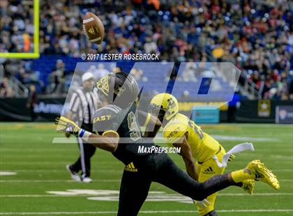 Thumbnail 2 in U.S. Army All-American Bowl photogallery.