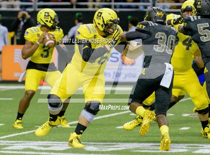 Thumbnail 2 in U.S. Army All-American Bowl photogallery.