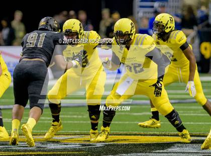 Thumbnail 1 in U.S. Army All-American Bowl photogallery.