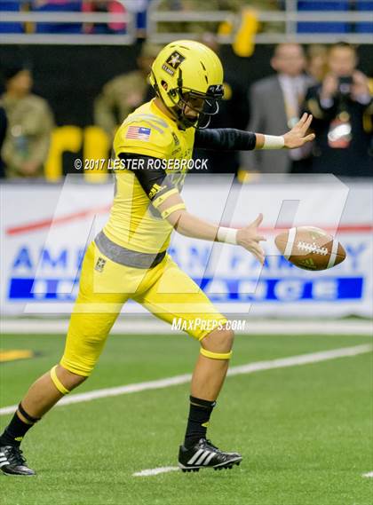 Thumbnail 1 in U.S. Army All-American Bowl photogallery.