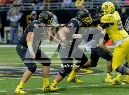 Thumbnail 1 in U.S. Army All-American Bowl photogallery.
