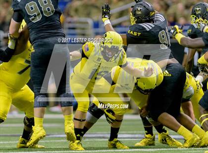 Thumbnail 1 in U.S. Army All-American Bowl photogallery.