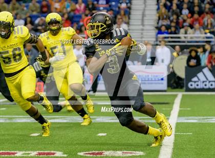 Thumbnail 3 in U.S. Army All-American Bowl photogallery.