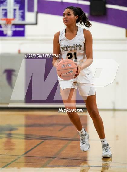 Thumbnail 2 in Clovis North vs. Archbishop Mitty (West Coast Jamboree) photogallery.