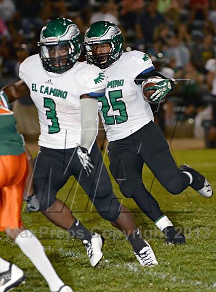 Thumbnail 3 in El Camino vs. Mesa Verde photogallery.