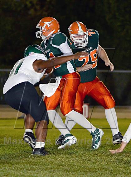 Thumbnail 3 in El Camino vs. Mesa Verde photogallery.