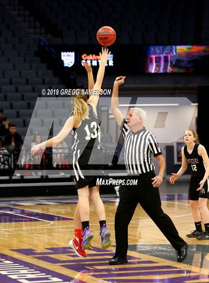 Thumbnail 1 in Valley Christian vs Forest Lake Christian (CIF SJS D6 Final) photogallery.