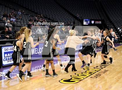 Thumbnail 1 in Valley Christian vs Forest Lake Christian (CIF SJS D6 Final) photogallery.