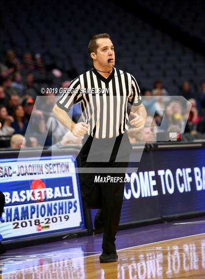 Thumbnail 3 in Valley Christian vs Forest Lake Christian (CIF SJS D6 Final) photogallery.
