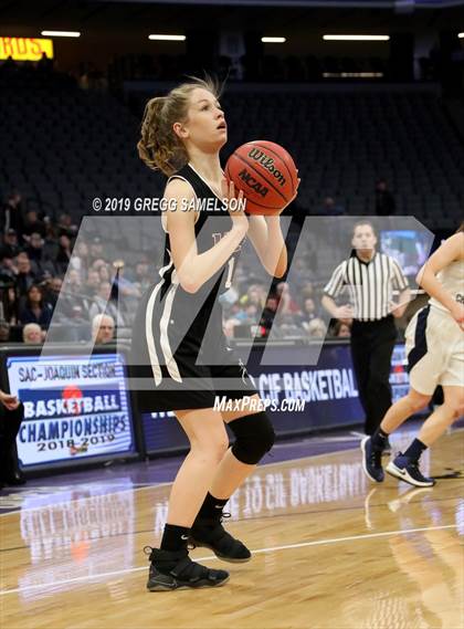 Thumbnail 1 in Valley Christian vs Forest Lake Christian (CIF SJS D6 Final) photogallery.