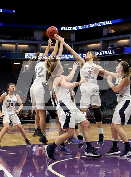Thumbnail 2 in Valley Christian vs Forest Lake Christian (CIF SJS D6 Final) photogallery.
