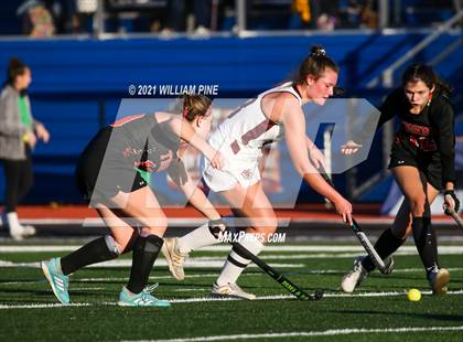 Thumbnail 2 in Kingston vs. Mamaroneck (NYSPHSAA Class A Regional) photogallery.