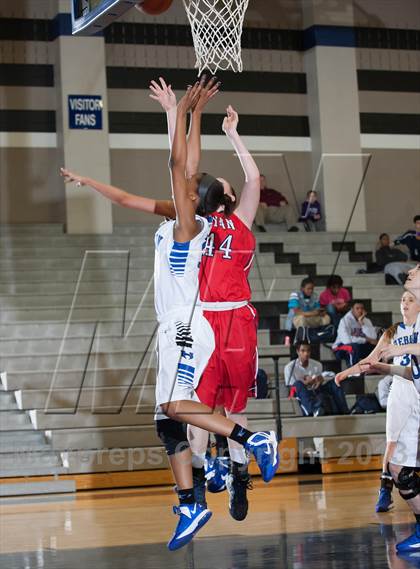 Thumbnail 1 in Ryan @ Hebron photogallery.