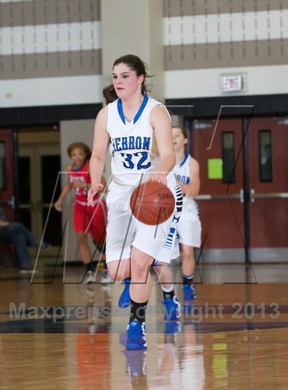 Thumbnail 1 in Ryan @ Hebron photogallery.