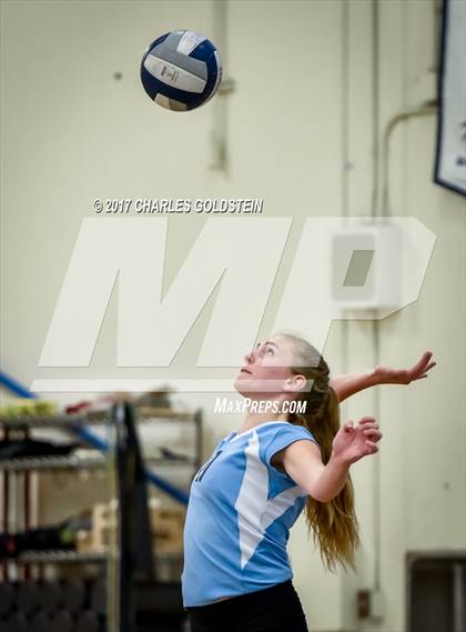 Thumbnail 1 in Oak Park @ Camarillo photogallery.