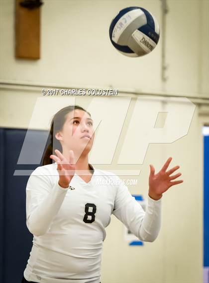 Thumbnail 2 in Oak Park @ Camarillo photogallery.