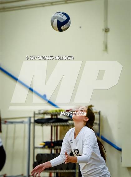 Thumbnail 1 in Oak Park @ Camarillo photogallery.