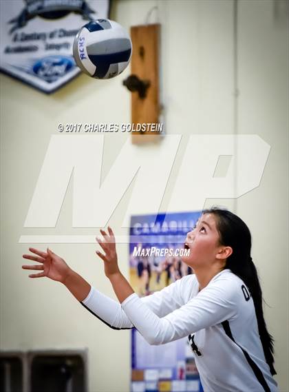 Thumbnail 1 in Oak Park @ Camarillo photogallery.