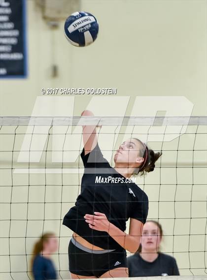 Thumbnail 2 in Oak Park @ Camarillo photogallery.