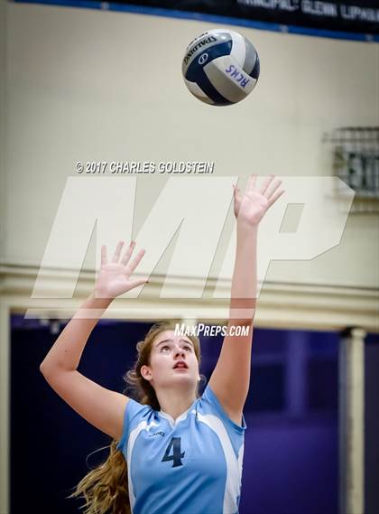 Thumbnail 2 in Oak Park @ Camarillo photogallery.