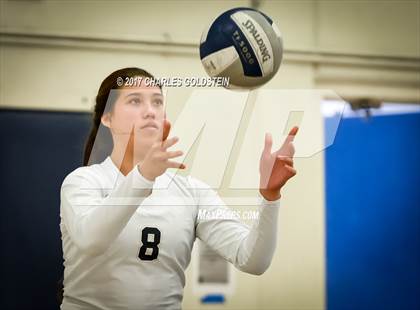 Thumbnail 1 in Oak Park @ Camarillo photogallery.