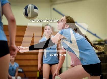 Thumbnail 2 in Oak Park @ Camarillo photogallery.