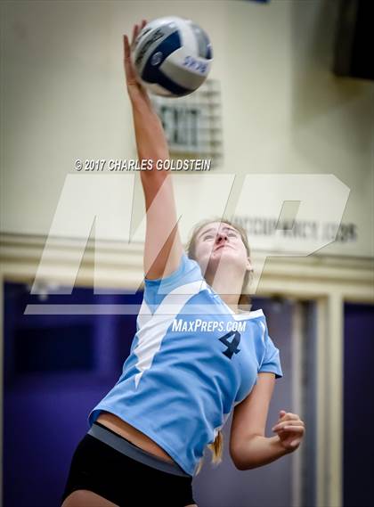 Thumbnail 3 in Oak Park @ Camarillo photogallery.