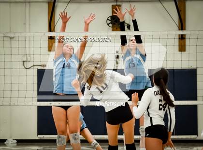 Thumbnail 3 in Oak Park @ Camarillo photogallery.