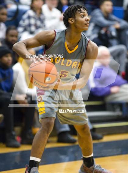 Thumbnail 3 in Chaminade vs. Soldan International Studies photogallery.