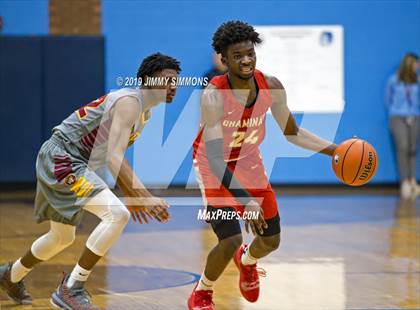 Thumbnail 3 in Chaminade vs. Soldan International Studies photogallery.