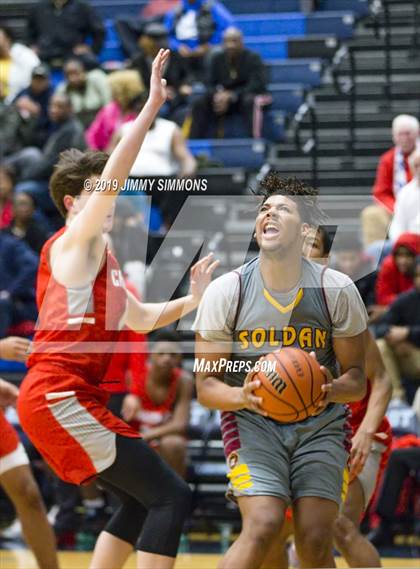 Thumbnail 2 in Chaminade vs. Soldan International Studies photogallery.