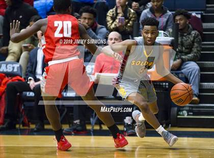 Thumbnail 2 in Chaminade vs. Soldan International Studies photogallery.