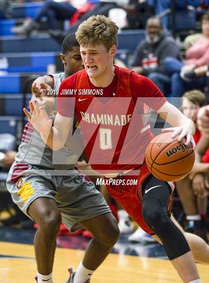 Thumbnail 3 in Chaminade vs. Soldan International Studies photogallery.